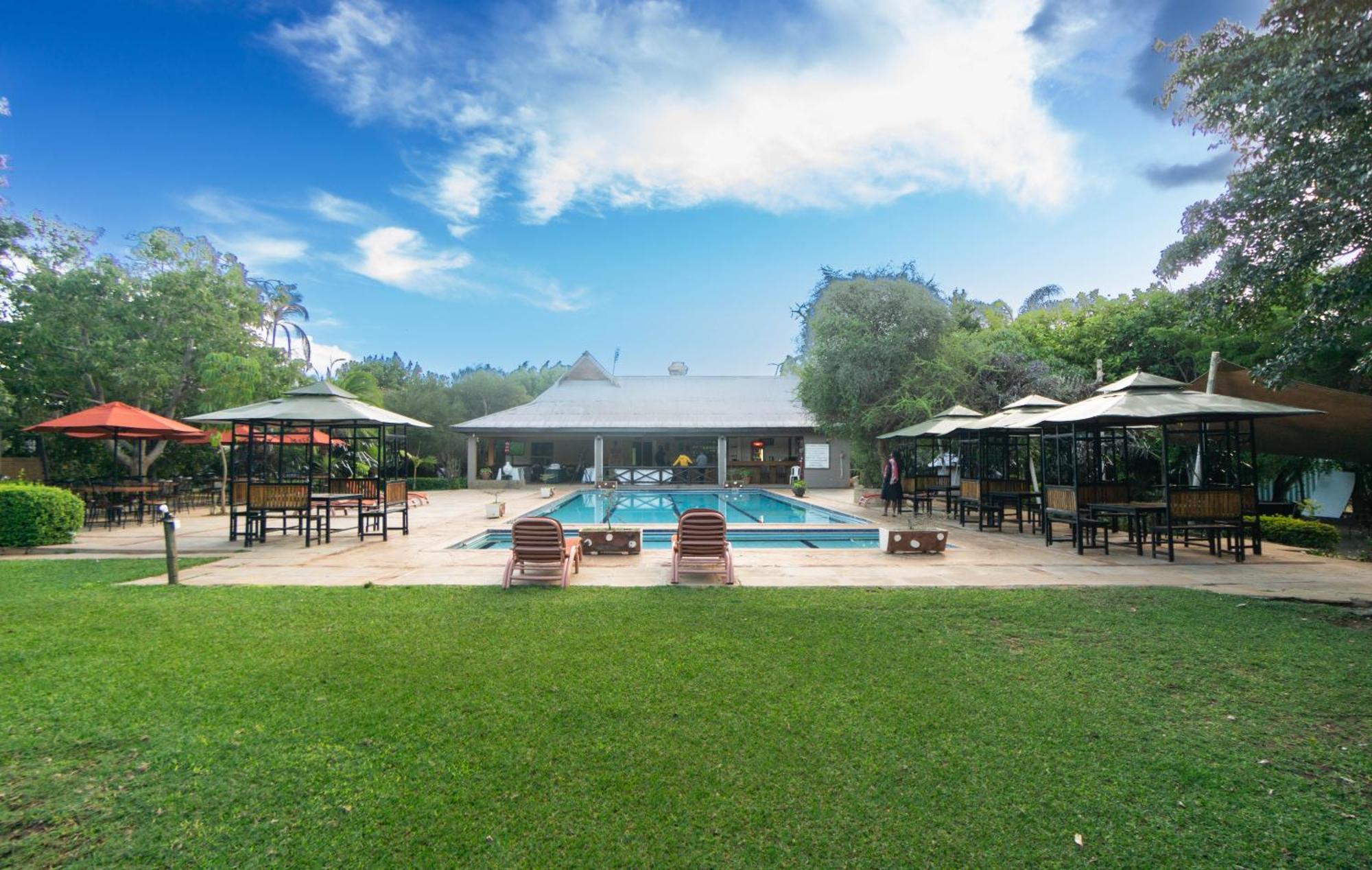 Отель Lukenya Getaway Athi River Экстерьер фото