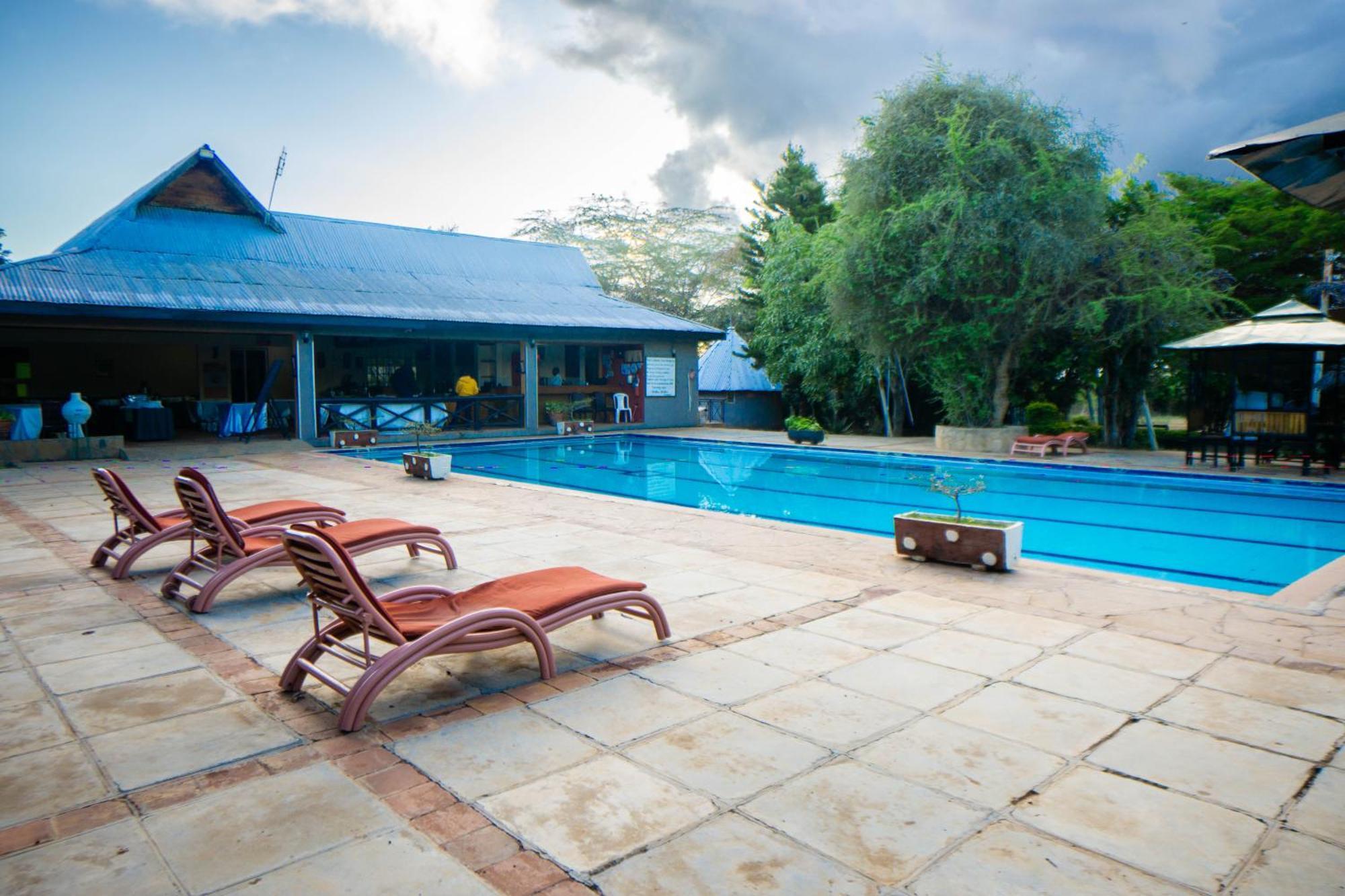 Отель Lukenya Getaway Athi River Экстерьер фото