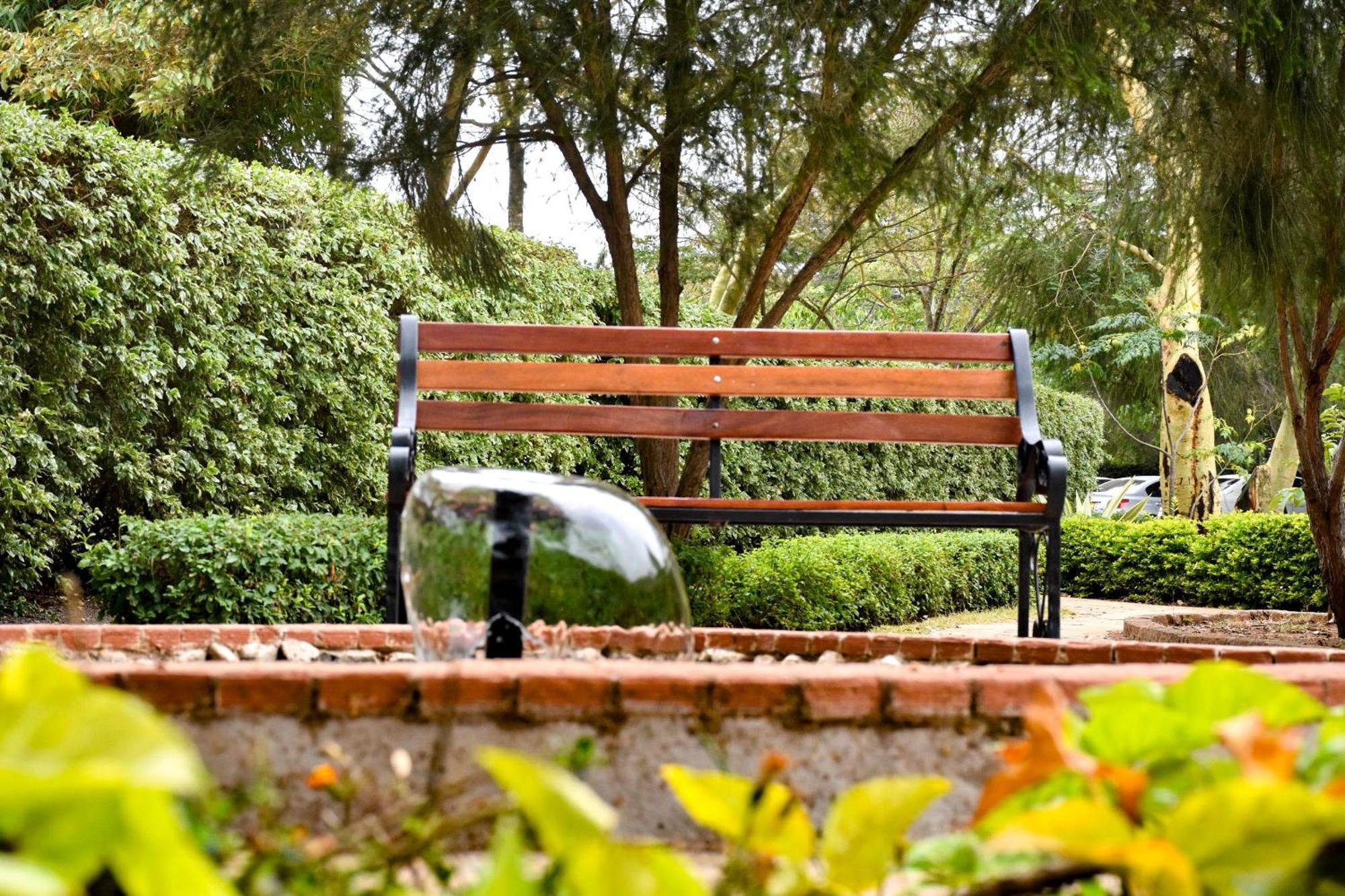 Отель Lukenya Getaway Athi River Экстерьер фото
