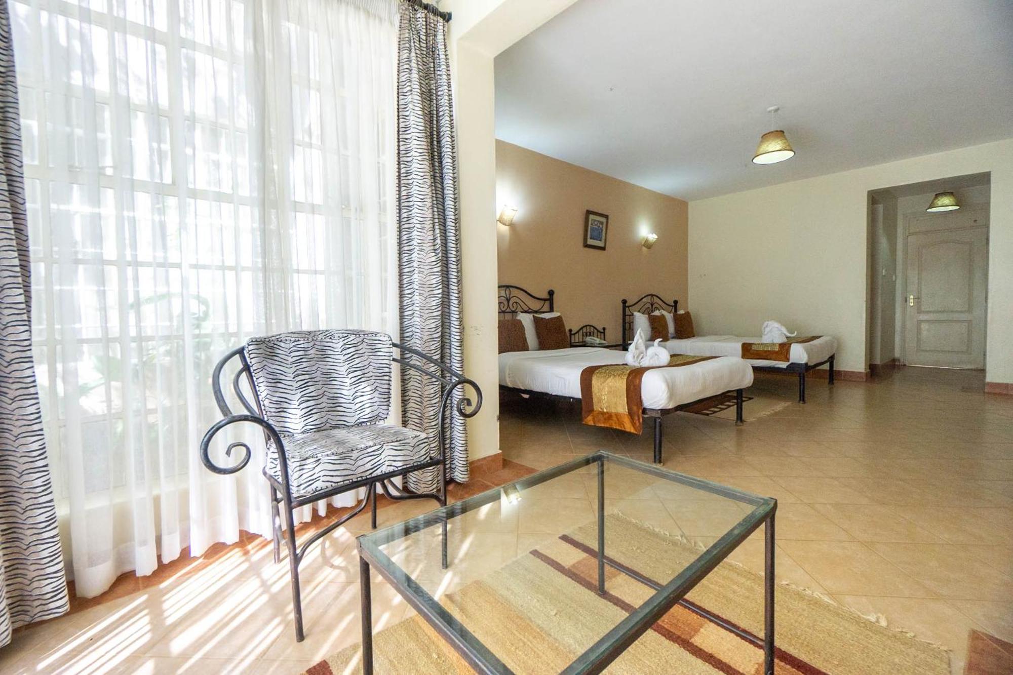 Отель Lukenya Getaway Athi River Экстерьер фото