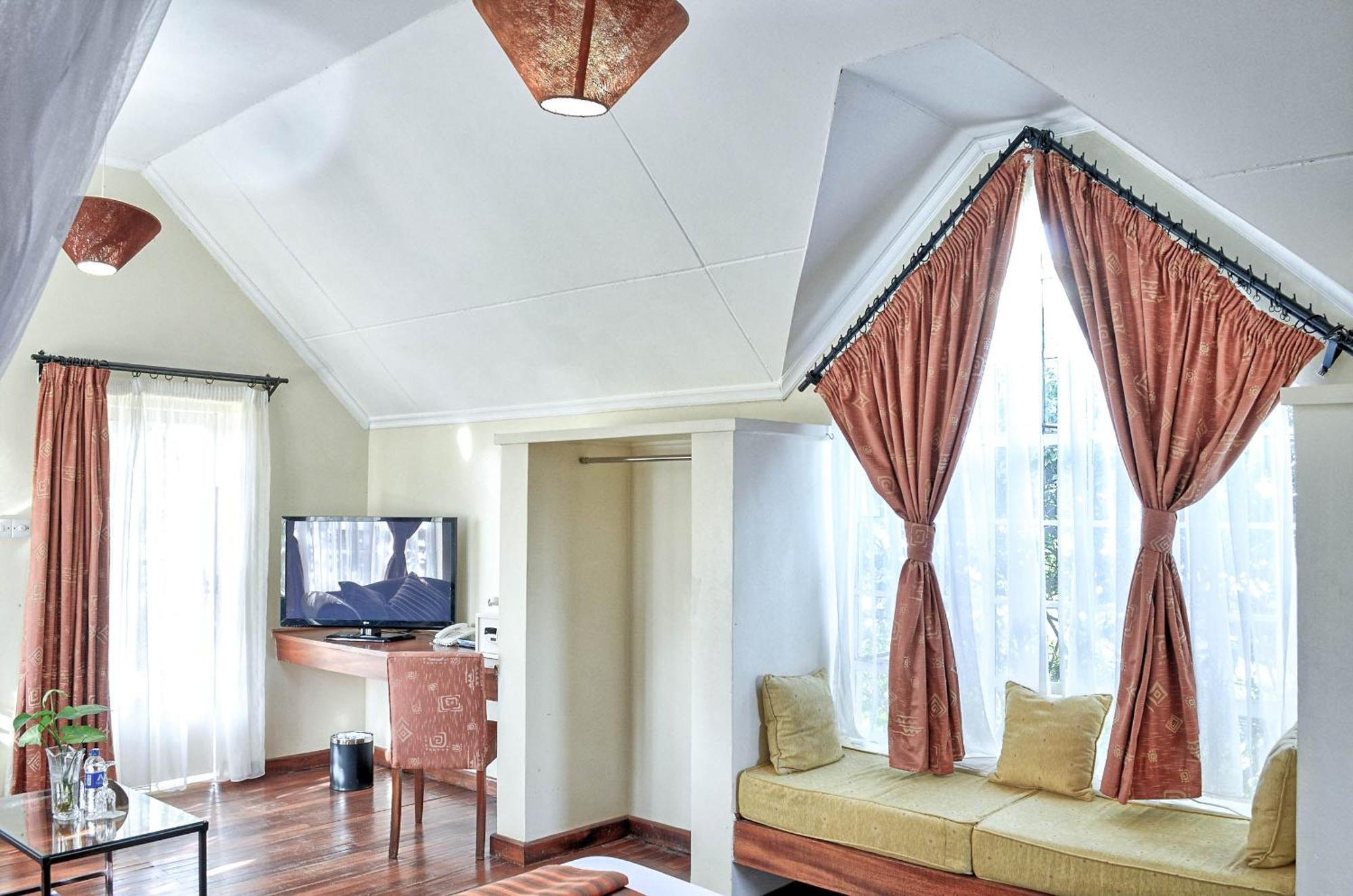 Отель Lukenya Getaway Athi River Экстерьер фото